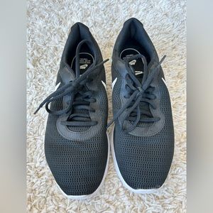 Nikes Sneakers Men’s Size 9.5